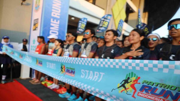 Dari Lari Pagi Sampai UMKM, Wali Kota Bekasi Tiga Kali Potong Pita di CFD Ahmad Yani