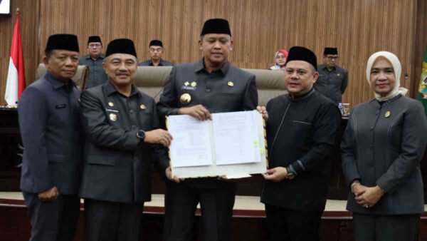 Perubahan APBD 2025 Disetujui, Wali Kota Bekasi Segera Lapor ke Gubernur Jabar untuk Evaluasi