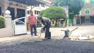 Perbaikan aspal