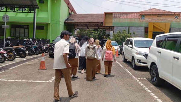 Honor Murni Kota Bekasi Pertanyakan Nasib: Sudah Tes, Sudah Isi Formulir, Tinggal Nunggu “Kejelasan yang Tak Jelas”