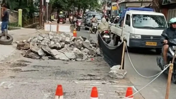 Warga Teluk Pucung Apresiasi Perbaikan Jalan Perjuangan