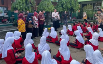 Respons Cepat Dugaan Korupsi Dana Sekolah, Wali Kota Bekasi Sidak SDN Jakasetia IV
