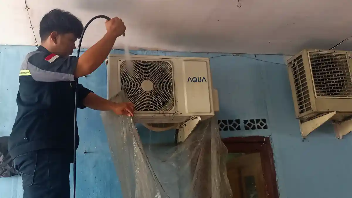 Jasa servis AC panggilan