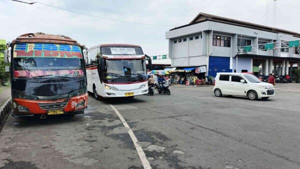 Lonjakan Penumpang Terminal Bekasi Masih “Santai”, Dishub Siagakan 150 Armada Hadapi Nataru