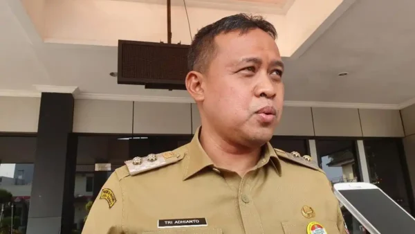 LPJ Dana Rp 100 Juta Diujung Waktu: Soal Bank Sampah, Wali Kota Bekasi Malah Plin Plan