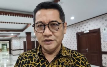 Setahun Tri-Haris, Fraksi Golkar Angkat Topi