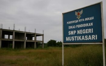 Sekolah Negeri Mustikasari Mangkrak: Eksekutif Bekasi Dinilai Abai, Anak Didik Jadi Korban