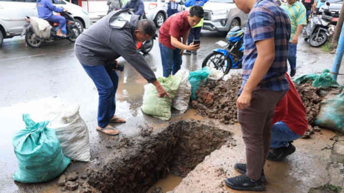 Camat dan Lurah di Bekasi Utara Kecolongan, Proyek Galian Kabel Optik di Kaliabang Berjalan Tanpa Izin