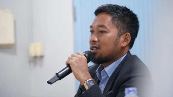 Dari Tukang Lampu ke Pusat Kekuasaan